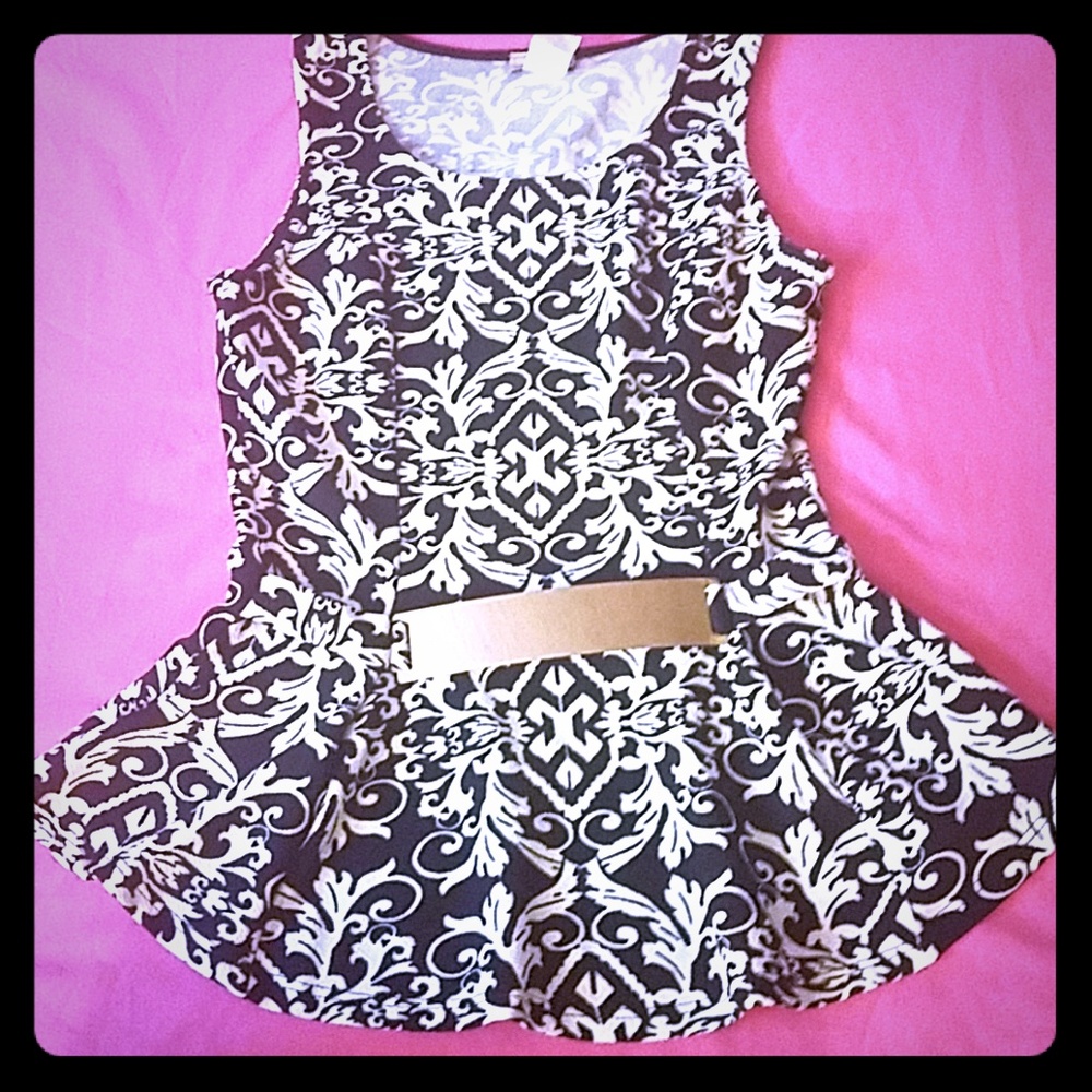 Fitted peplum tank